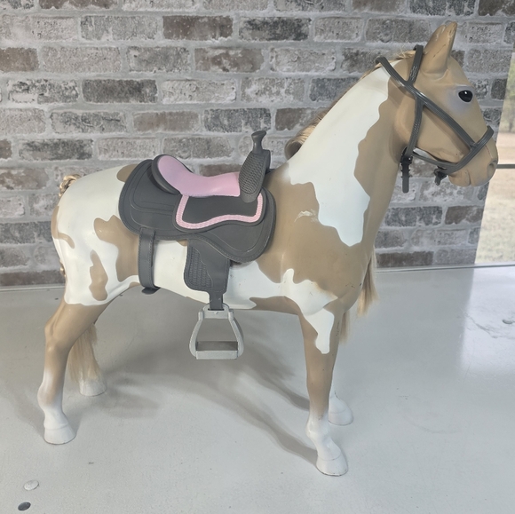 Our Generation by Battat- Palomino Paint Horse- 20" Horse - Picture 1 of 16
